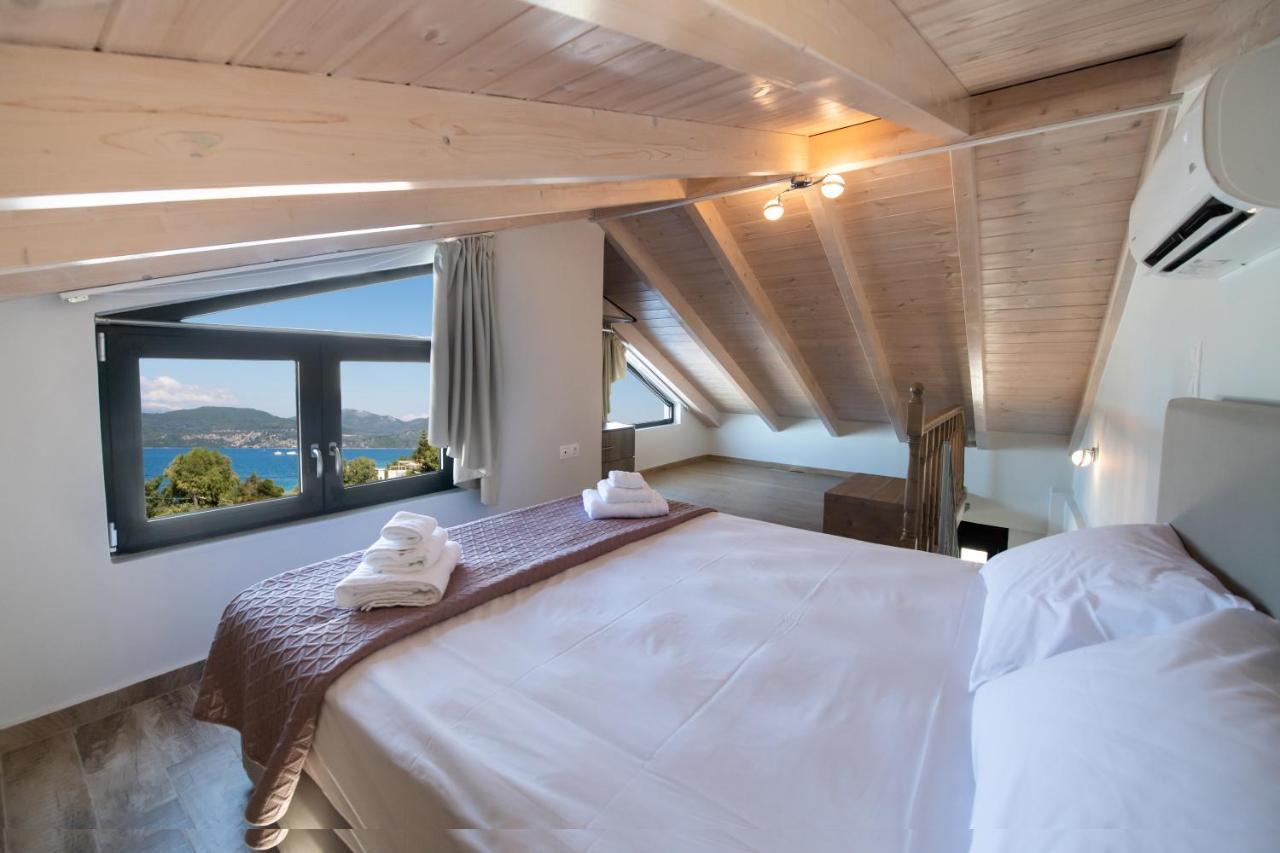 Blue House Luxury Apartment Nikiana Bagian luar foto